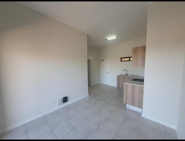 1 BEDROOM PROPERTY TO RENT IN GREENBAY ECO ESTATE